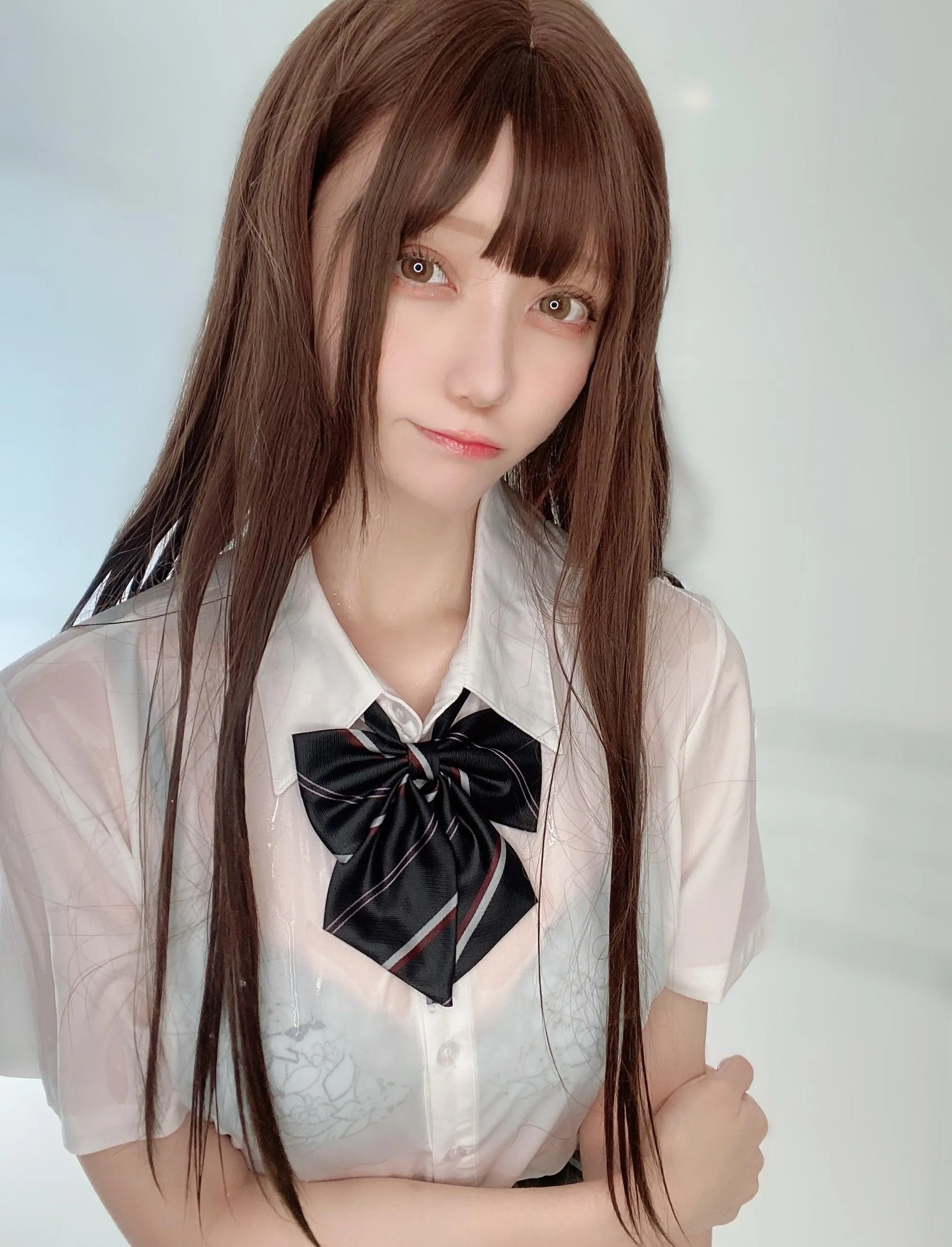 かさぎkasagi – NO.006 Fantia 2022-08月会员订阅-2022-08-29 制服で水遊び第二弾 [31P]插图1